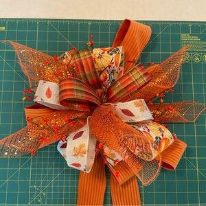 Wire 10 yard thanksgiving bow